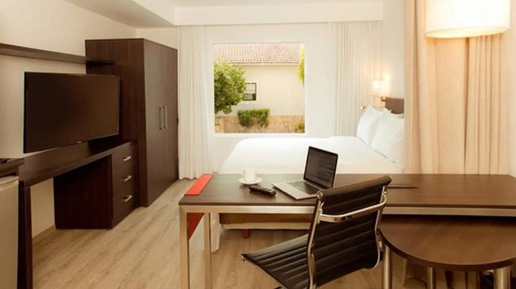 Stain Loft and Suites Room