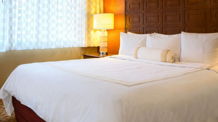 Baltimore Marriott Inner Harbor Camden Room
