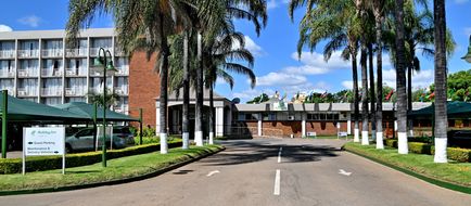 Holiday Inn Bulawayo Exterior