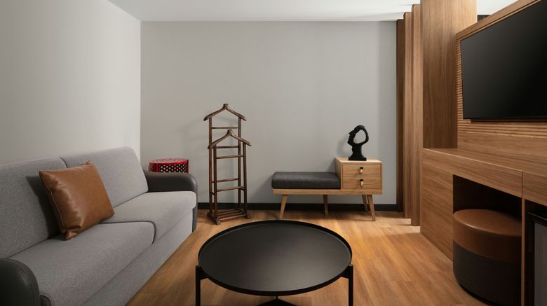 <b>Moxy Istanbul Beyoglu Room</b>. Images powered by <a href="https://www.leonardoworldwide.com/" title="Leonardo Worldwide" target="_blank">Leonardo</a>.