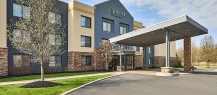 Fairfield Inn & Suites Rochester East Exterior