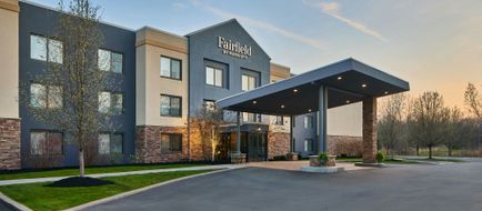 Fairfield Inn & Suites Rochester East Exterior