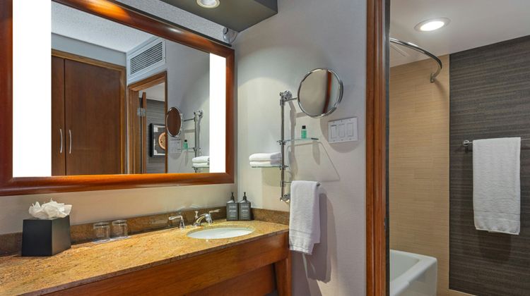 Sheraton Albuquerque Airport Hotel Room