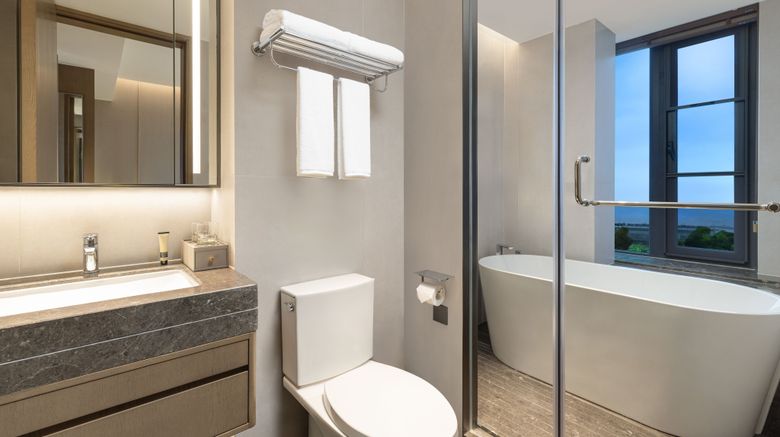 <b>Hong Yuan Hotel  by The Crest Collection Room</b>. Images powered by <a href="https://www.leonardoworldwide.com/" title="Leonardo Worldwide" target="_blank">Leonardo</a>.
