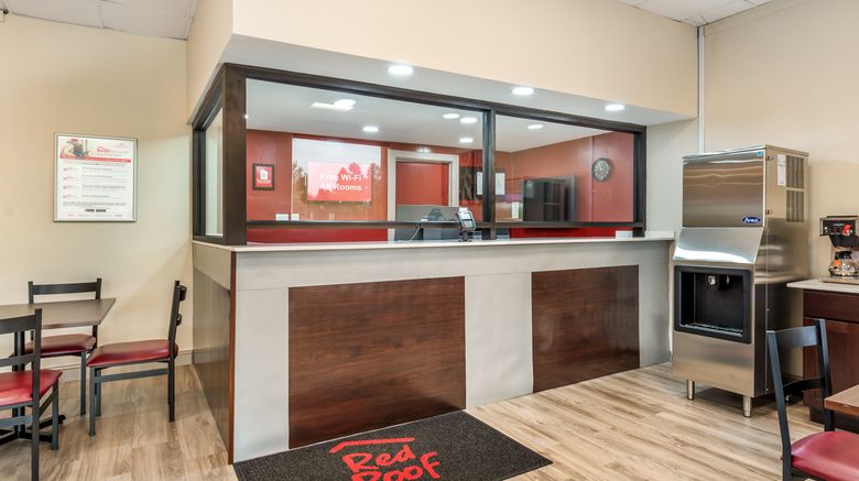 <b>Red Roof Inn Richmond, VA Lobby</b>. Images powered by <a href="https://www.leonardoworldwide.com/" title="Leonardo Worldwide" target="_blank">Leonardo</a>.