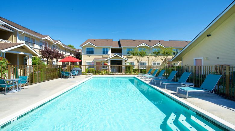 <b>TownePlace Suites Seattle Southcenter Pool</b>. Images powered by <a href="https://www.leonardoworldwide.com/" title="Leonardo Worldwide" target="_blank">Leonardo</a>.