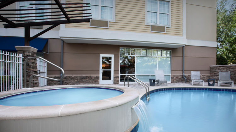 Hotel Indigo Jacksonville Deerwood Park Pool