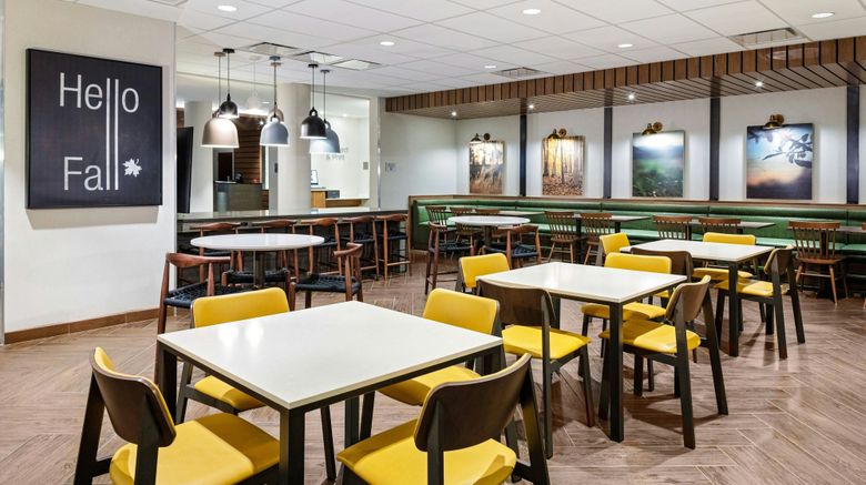 <b>Fairfield Inn & Suites Queensbury Restaurant</b>. Images powered by <a href="https://www.leonardoworldwide.com/" title="Leonardo Worldwide" target="_blank">Leonardo</a>.
