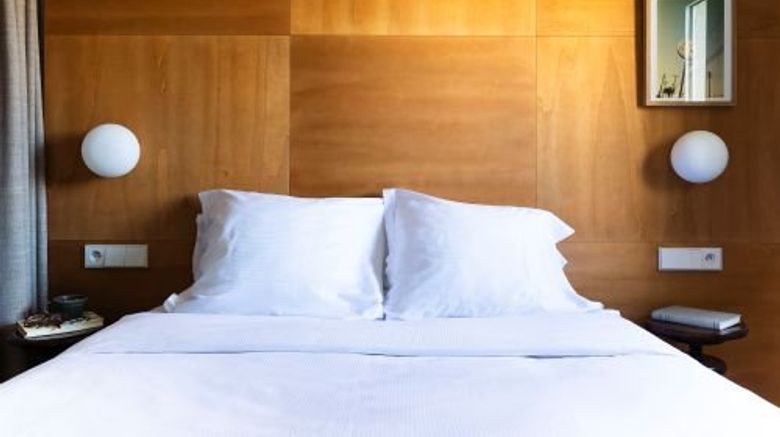 <b>Hotel Cabane Room</b>. Images powered by <a href="https://www.leonardoworldwide.com/" title="Leonardo Worldwide" target="_blank">Leonardo</a>.