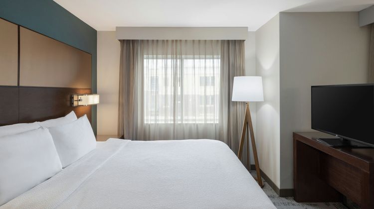 Residence Inn by Marriott Downtown Suite