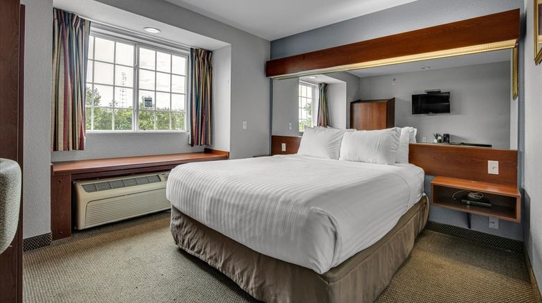 <b>The Block Hotel Room</b>. Images powered by <a href="https://www.leonardoworldwide.com/" title="Leonardo Worldwide" target="_blank">Leonardo</a>.