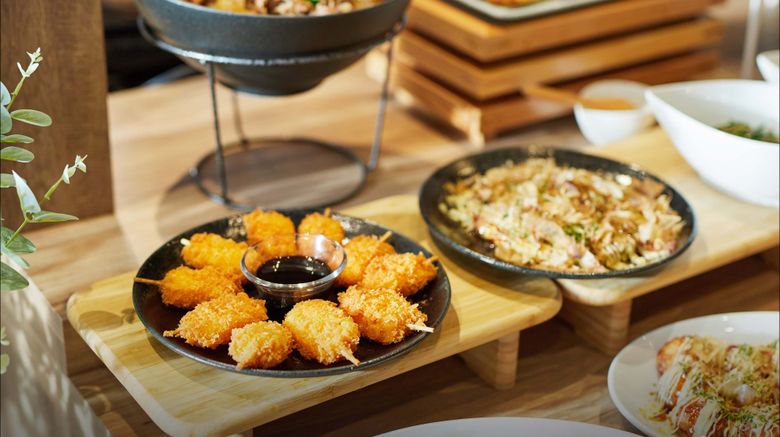 <b>Daiwa Roynet Hotel Osaka-Uehonmachi Restaurant</b>. Images powered by <a href="https://www.leonardoworldwide.com/" title="Leonardo Worldwide" target="_blank">Leonardo</a>.