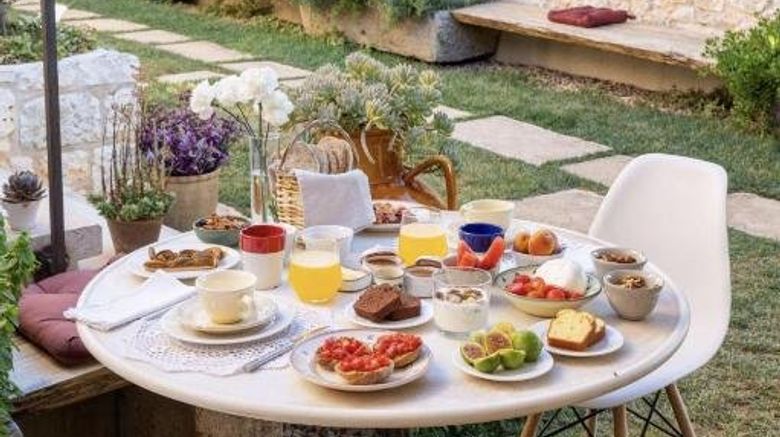 <b>Masseria La Grave Restaurant</b>. Images powered by <a href="https://www.leonardoworldwide.com/" title="Leonardo Worldwide" target="_blank">Leonardo</a>.