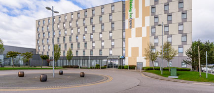 Holiday Inn Express Aberdeen Airport Exterior