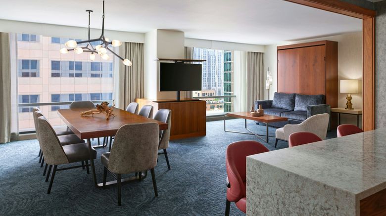 <b>JW Marriott Austin Suite</b>. Images powered by <a href="https://www.leonardoworldwide.com/" title="Leonardo Worldwide" target="_blank">Leonardo</a>.