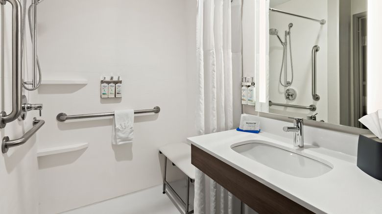 <b>Holiday Inn Express Perry Room</b>. Images powered by <a href="https://www.leonardoworldwide.com/" title="Leonardo Worldwide" target="_blank">Leonardo</a>.