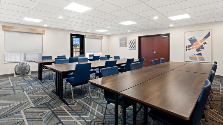 Holiday Inn Express Perry Meeting