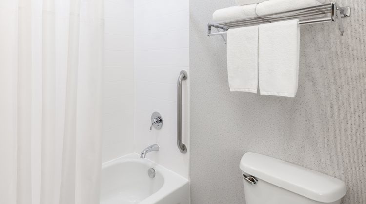 Holiday Inn Express Las Vegas I-215 Room