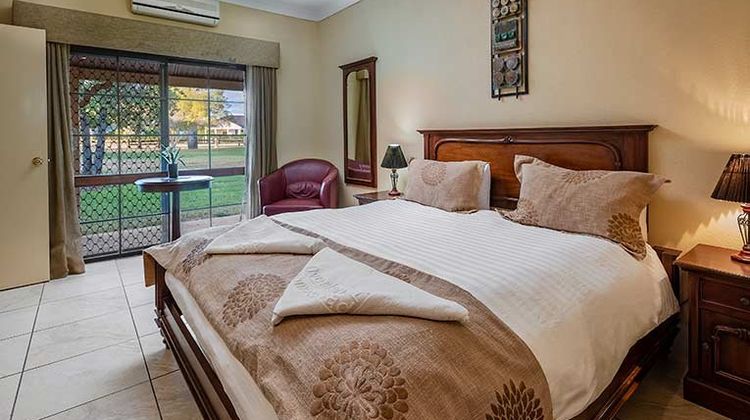 The Overlander Homestead Room