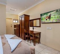 The Overlander Homestead Room