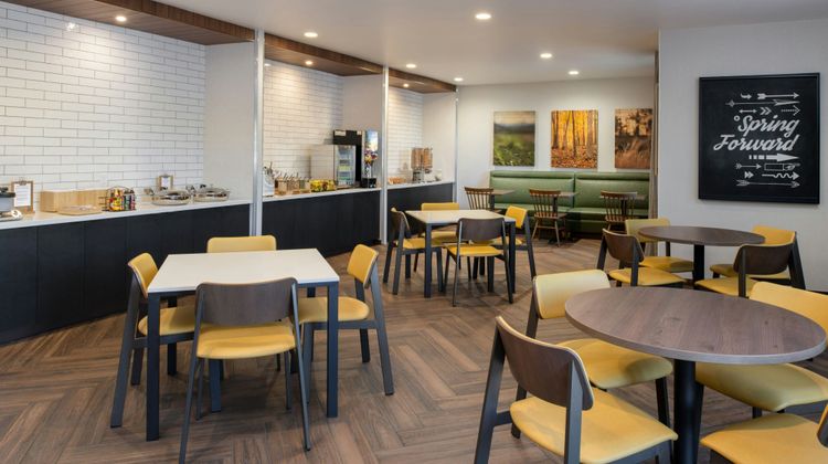 Fairfield Inn & Suites Old Town Restaurant