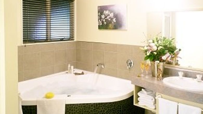 <b>Homestead Villa Motel Room</b>. Images powered by <a href="https://www.leonardoworldwide.com/" title="Leonardo Worldwide" target="_blank">Leonardo</a>.