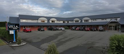 Homestead Villa Motel Exterior