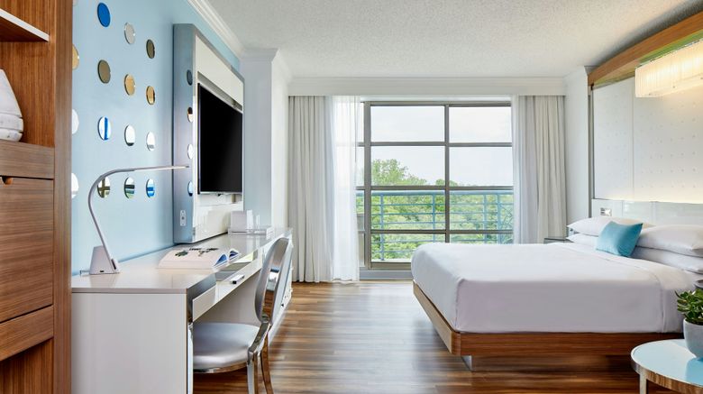 <b>Renaissance Charlotte SouthPark Hotel Room</b>. Images powered by <a href="https://www.leonardoworldwide.com/" title="Leonardo Worldwide" target="_blank">Leonardo</a>.