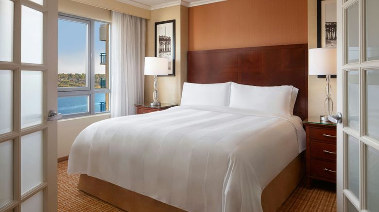 <b>Newport Beach Marriott Bayview Room</b>. Images powered by <a href="https://www.leonardoworldwide.com/" title="Leonardo Worldwide" target="_blank">Leonardo</a>.