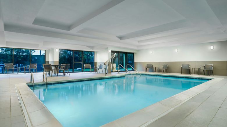 <b>Courtyard Chicago Midway Airport Pool</b>. Images powered by <a href="https://www.leonardoworldwide.com/" title="Leonardo Worldwide" target="_blank">Leonardo</a>.