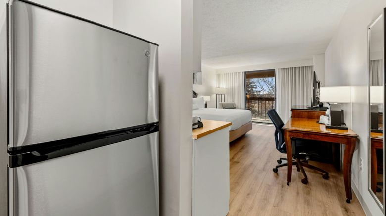 <b>Delta Hotels Mount Pleasant Room</b>. Images powered by <a href="https://www.leonardoworldwide.com/" title="Leonardo Worldwide" target="_blank">Leonardo</a>.