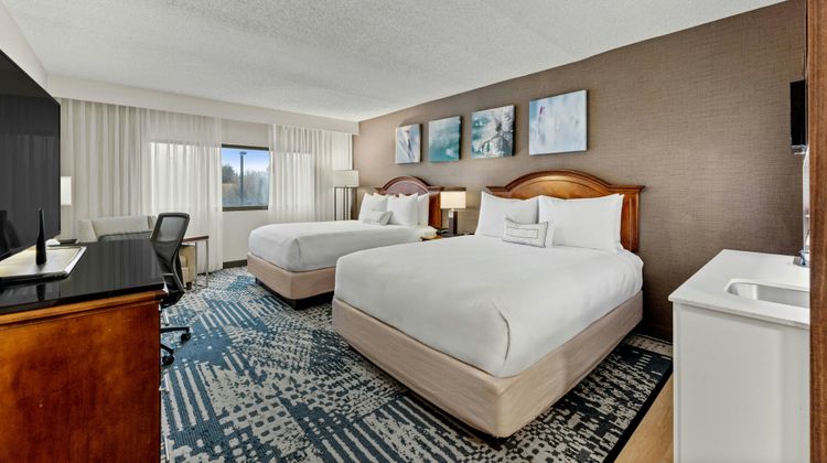 Delta Hotels Mount Pleasant Suite