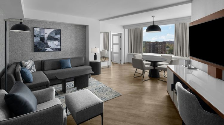 AC Hotel Arlington National Landing Room
