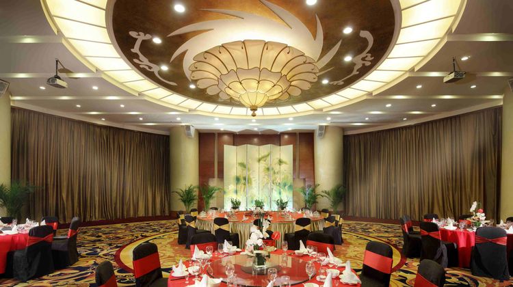 Holiday Inn Century City-WestTower Meeting