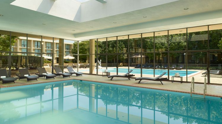 Washington Dulles Airport Marriott Pool