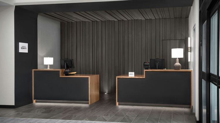 Residence Inn Seattle Northgate Station Lobby