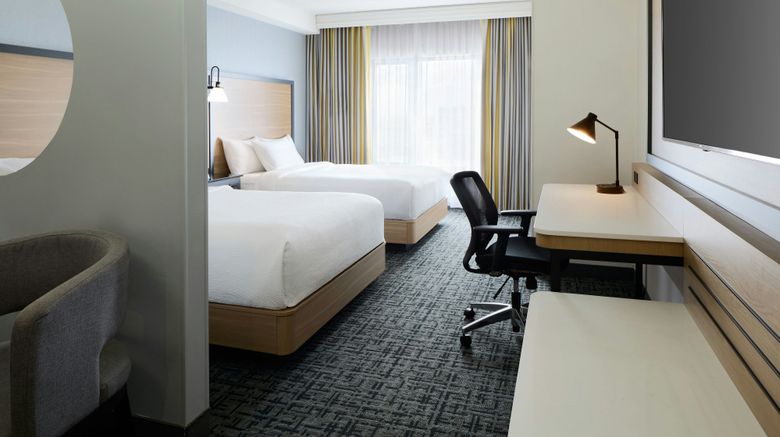 <b>Fairfield Inn & Suites Montreal Airport Suite</b>. Images powered by <a href="https://www.leonardoworldwide.com/" title="Leonardo Worldwide" target="_blank">Leonardo</a>.