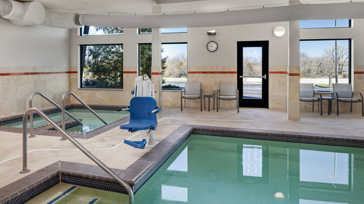 Holiday Inn Express Moline, Quad Cities Pool
