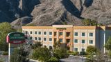 Courtyard Santa Clarita Valencia Exterior