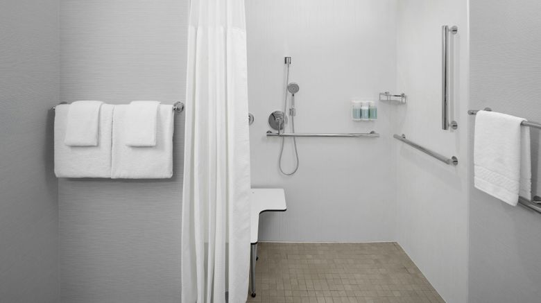 <b>Courtyard Santa Clarita Valencia Room</b>. Images powered by <a href="https://www.leonardoworldwide.com/" title="Leonardo Worldwide" target="_blank">Leonardo</a>.