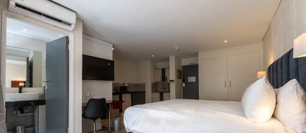 ANEW Hotel Hatfield Room