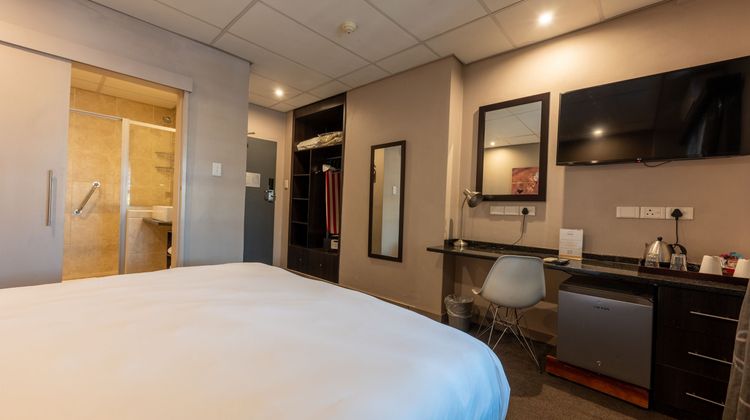 ANEW Hotel Hatfield Room