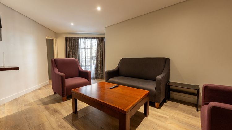 ANEW Hotel Hatfield Room