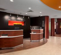 Courtyard by Marriott Wall Township Lobby