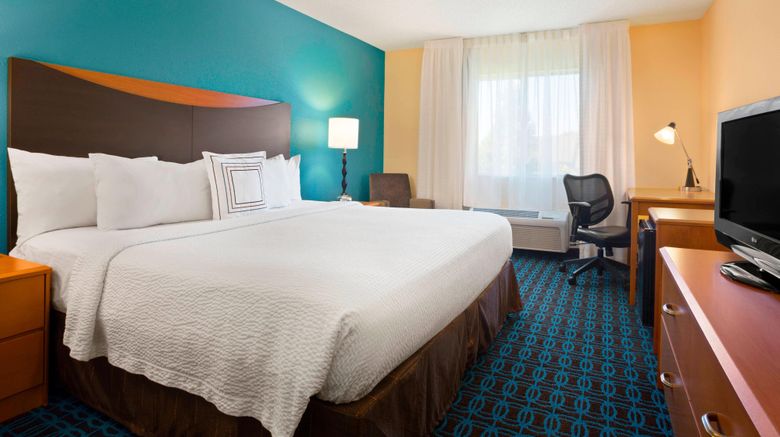 <b>Fairfield Inn & Suites Minn-St Paul Arpt Room</b>. Images powered by <a href="https://www.leonardoworldwide.com/" title="Leonardo Worldwide" target="_blank">Leonardo</a>.