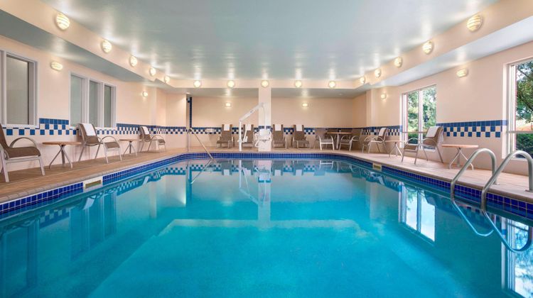 Fairfield Inn & Suites Minn-St Paul Arpt Pool