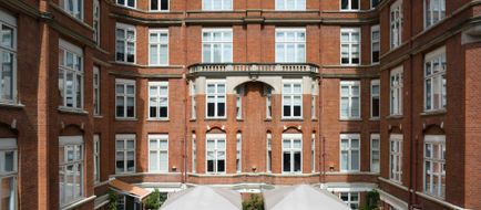 St. Ermin's Hotel, Autograph Collection Exterior