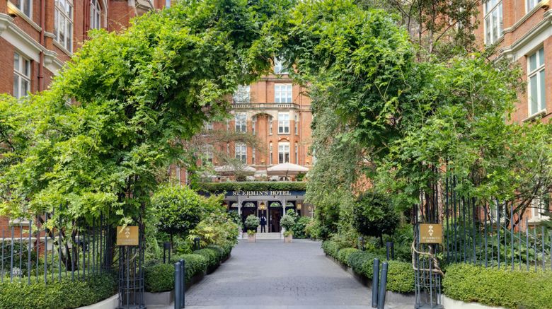 <b>St. Ermin's Hotel, Autograph Collection Exterior</b>. Images powered by <a href="https://www.leonardoworldwide.com/" title="Leonardo Worldwide" target="_blank">Leonardo</a>.