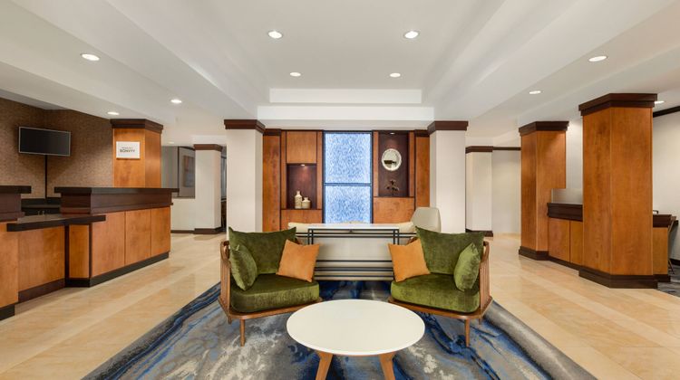 Fairfield Inn & Suites Jacksonville West Lobby