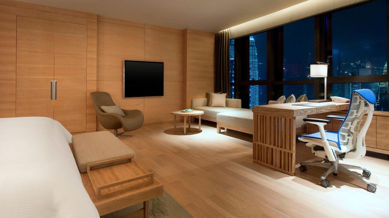 <b>The Westin Chongqing Liberation Square Suite</b>. Images powered by <a href="https://www.leonardoworldwide.com/" title="Leonardo Worldwide" target="_blank">Leonardo</a>.